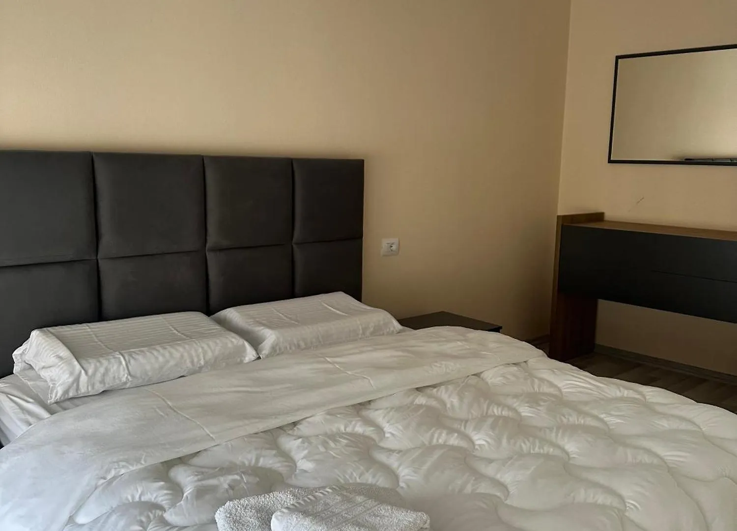 New Bazar - 2 Rooms Apartment Tirana