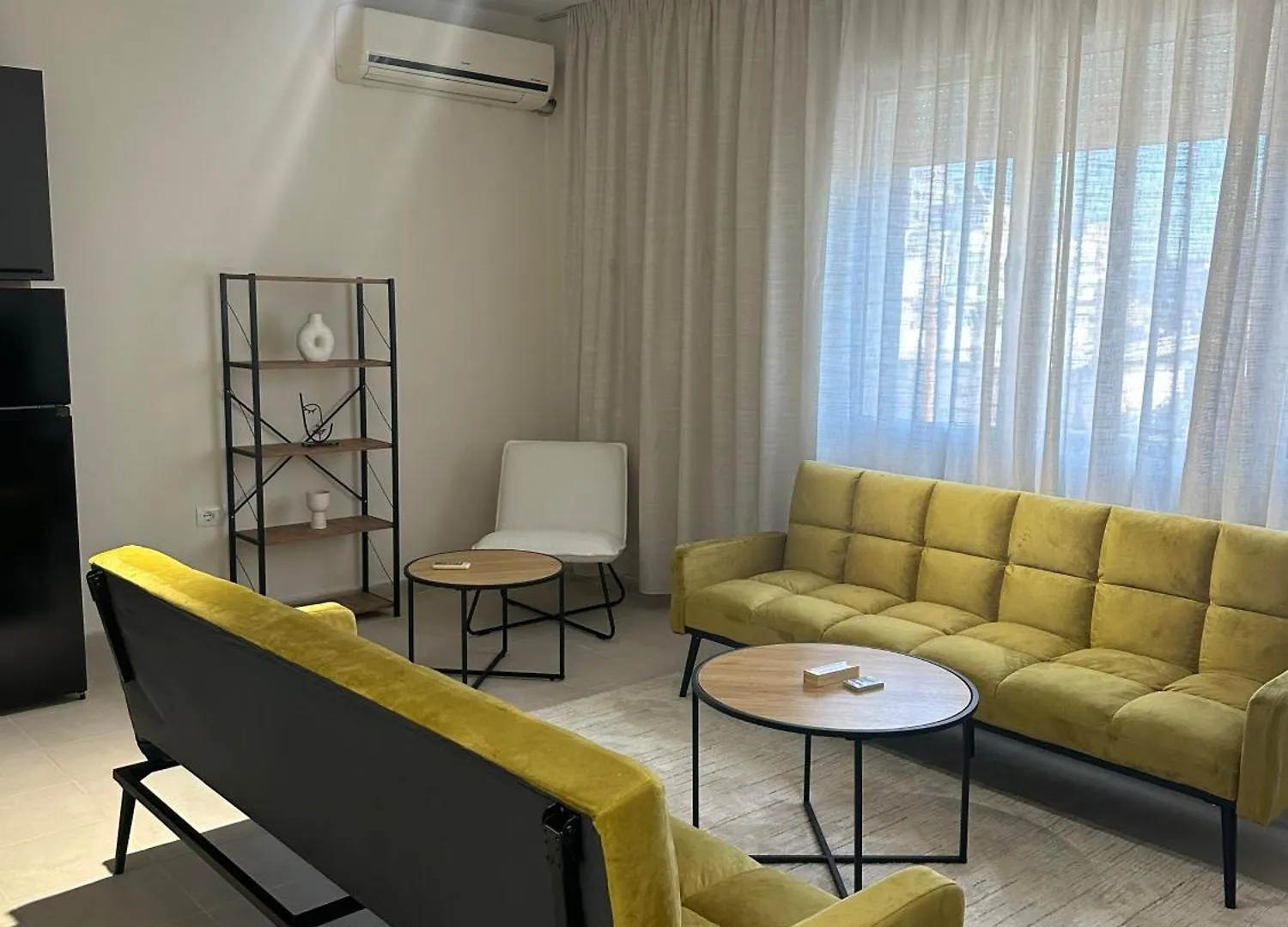 New Bazar - 2 Rooms Apartment Tirana 0*,  Albania