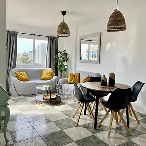 https://apt-girasol.in-canary-islands.com